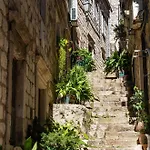 Siesta Ragusa Old Town